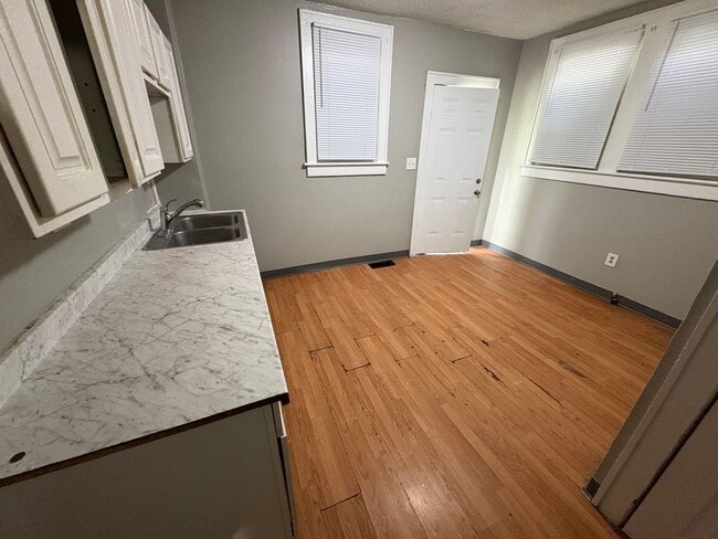 Photo - 1659-1661 Cleveland Avenue Unit 1661