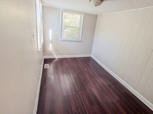 Photo - 16184 Hauss Ave