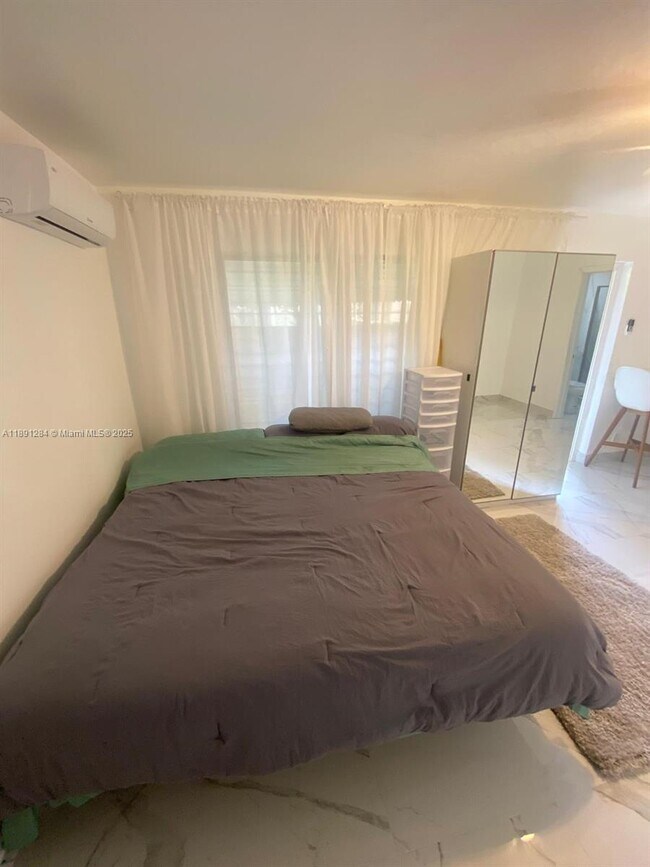 Photo - 2631 Fillmore St Unidad 2