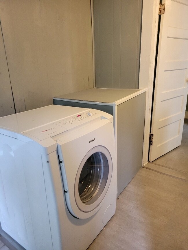 Photo - 811 Olympia St