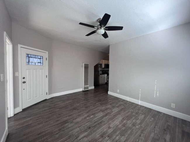 2015 E 7th St Unidad 7THST2021