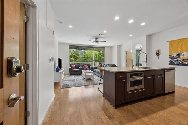 Photo - 1600 Barton Springs Rd Unit 5107