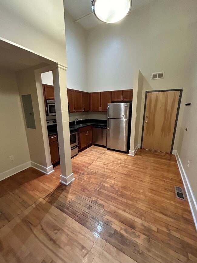 Photo - Mortons Apartments