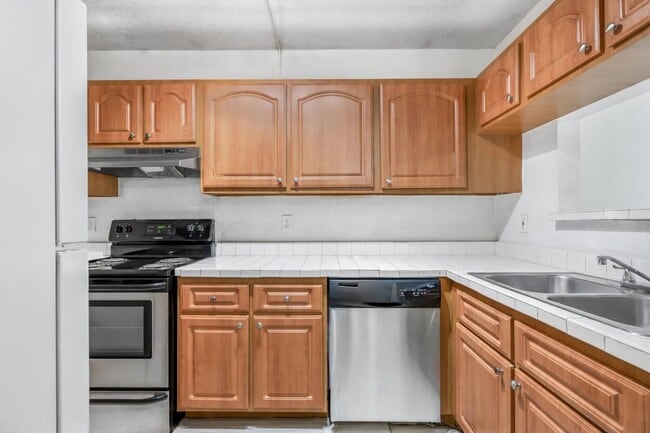 Photo - 2646 Riverside Dr Unit 2646