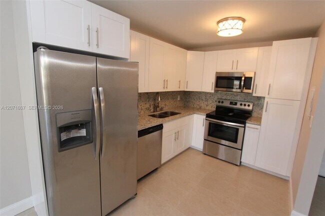 Photo - 8005 Lake Dr Unit 212