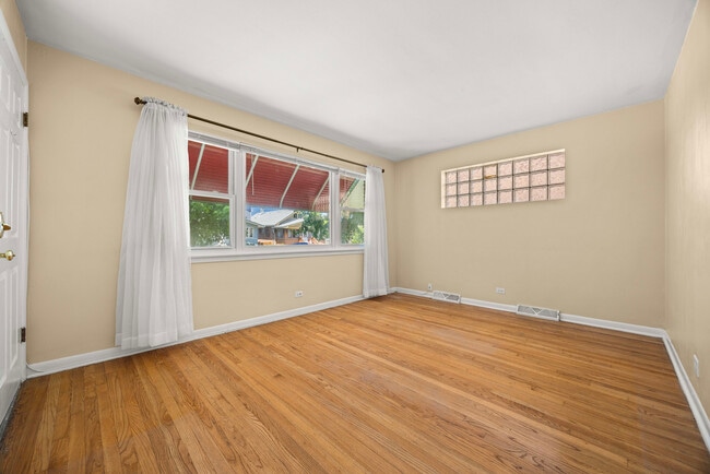 Photo - 3109 Grove Ave