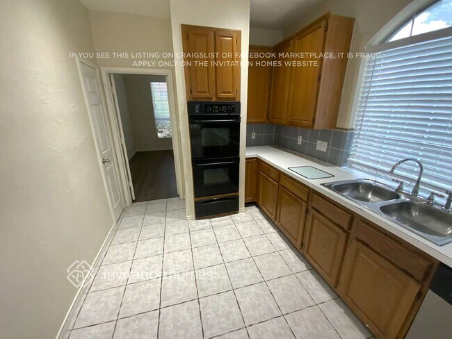 Photo - 6120 Pinwood Cir