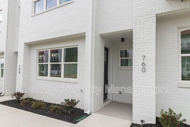 Photo - 760 Bespoke Wy