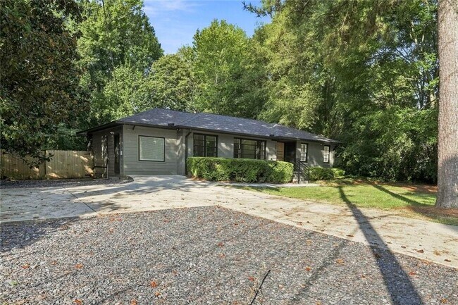 Photo - 5012 Tilly Mill Rd