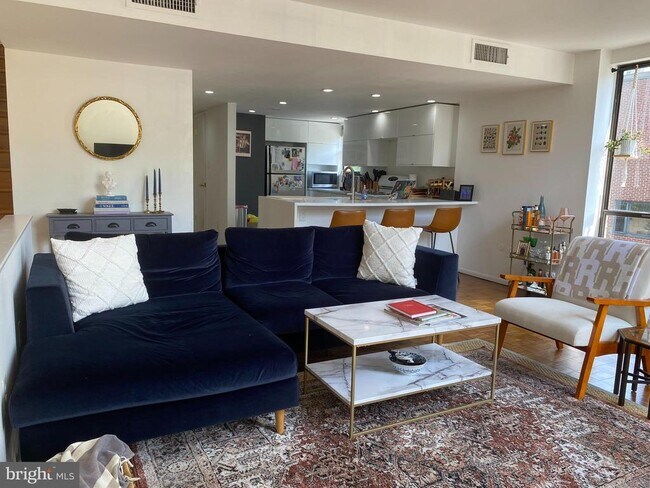 Photo - 501 Spruce St