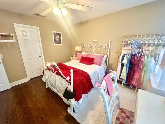 Photo - 117 Tuscany Trail