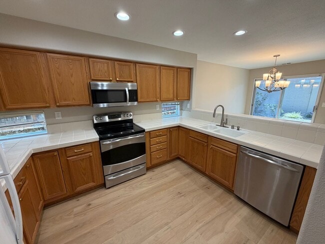 Photo - 3 Bed 2.5 Bath Single Family Home In Sam Ramon