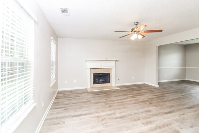Photo - 6956 Fields Dr