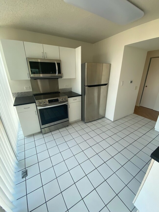 Photo - 3120 S Indiana Ave Unit 302