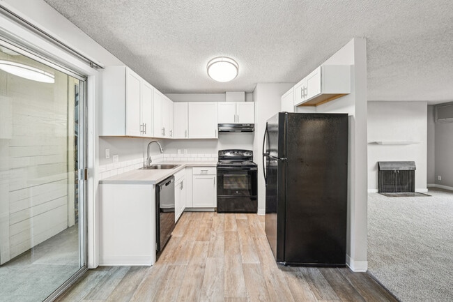 Photo - Wimbledon Square And Gardens