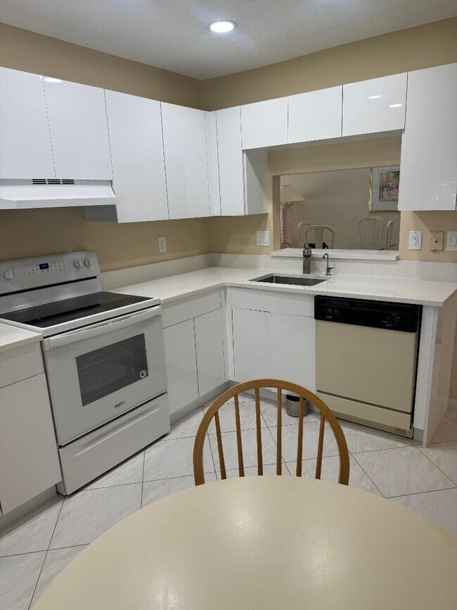 Photo - 15235 Lakes of Delray Blvd Unidad 303