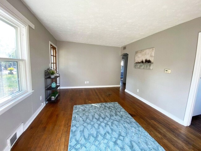 Photo - 1122 Franklin St