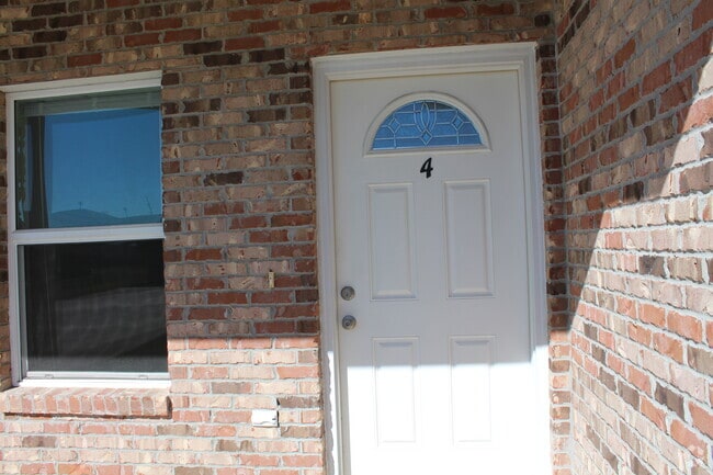 Building Photo - 741 N Nicholson Ave Unit 2 Rental