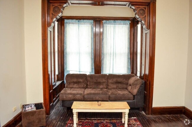 Building Photo - 47 S Main St Unit Apt. 1