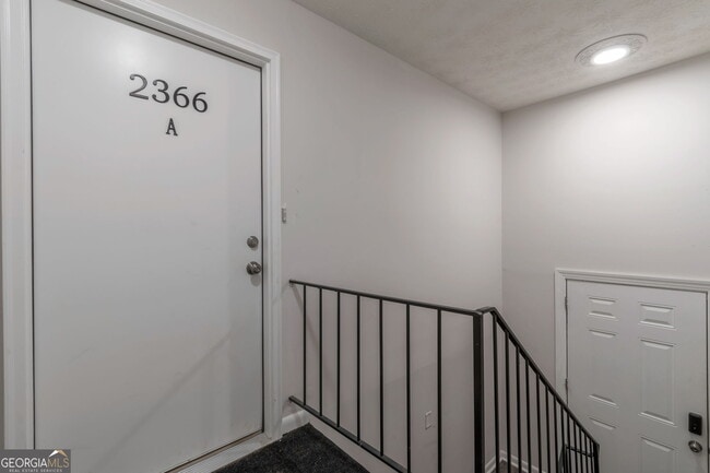 Photo - 2364 Peachwood Cir NE