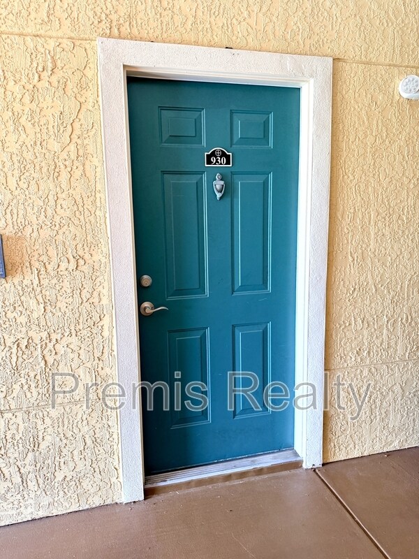Photo - 2731 Via Capri Unit 930