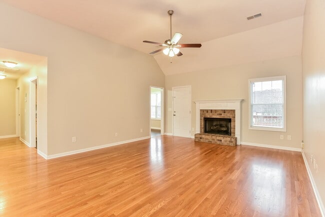 Photo - 5007 Monaco Dr