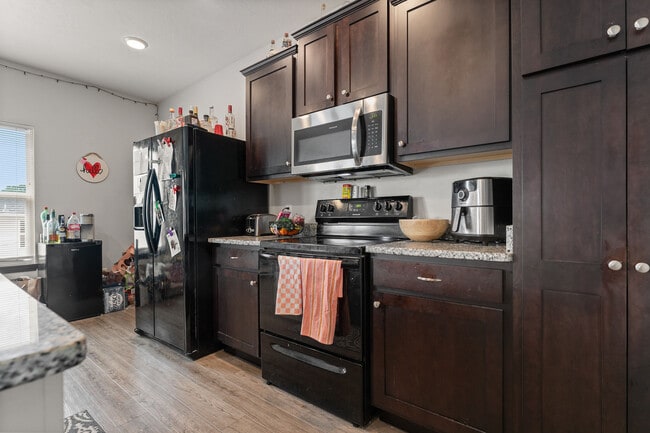 Dispensador de agua/hielo en el refrigerador - 807 South Ave Casa Adosada