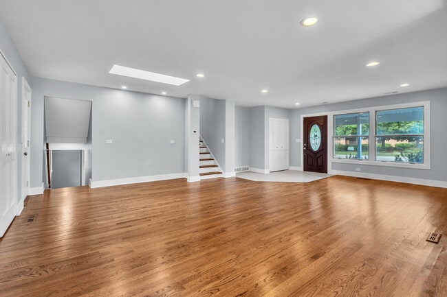 Photo - 440 Huehl Rd