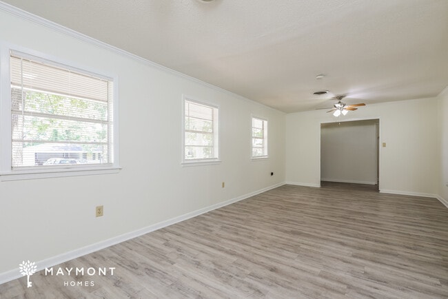 Photo - 1006 Tanglewood Dr