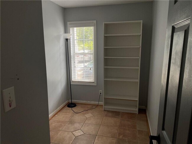 Photo - 2198 River Heights Walk SE