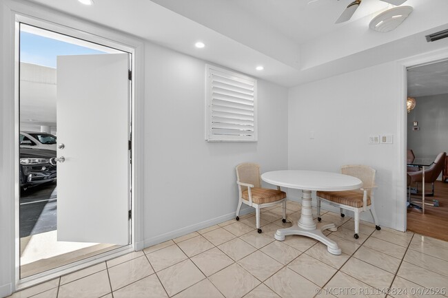 6 Concourse Dr Unit A