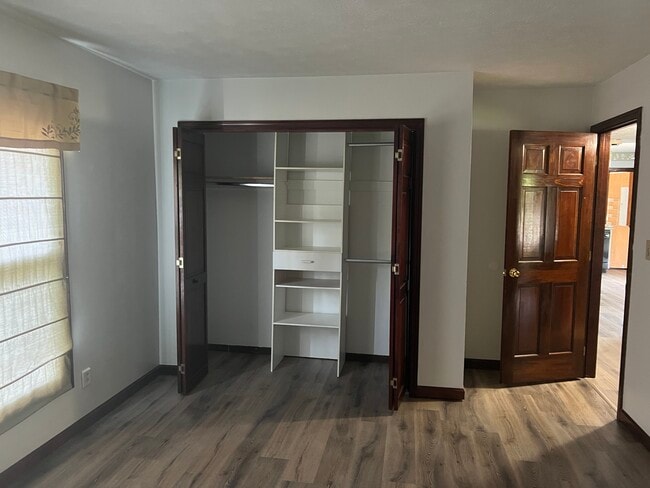 Photo - 3714 Creekwood Dr