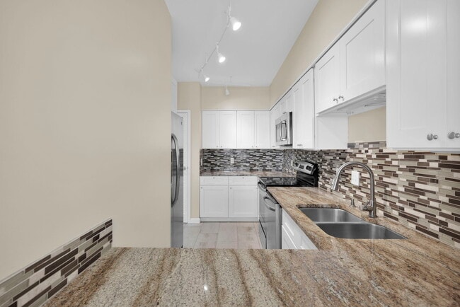 Photo - 601 1st St S Unidad 2C