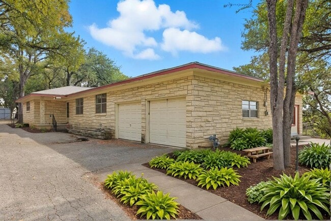 Photo - 508 Morris Dr