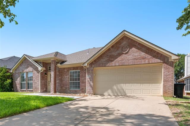 Photo - 1703 Nightingale Ln