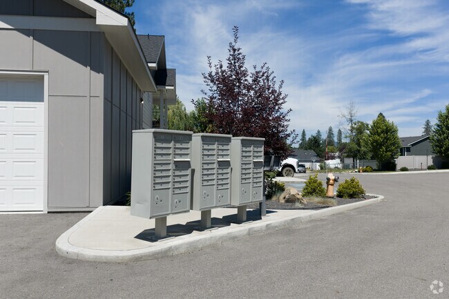 Silverado Apartments