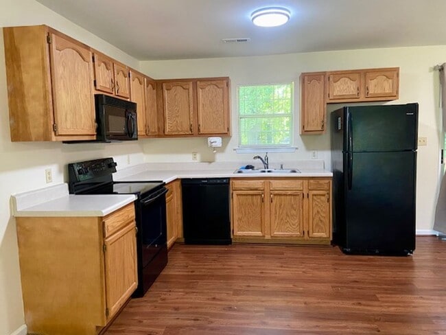Photo - Single Family home in Williamsburg for rent! Available August 2026!