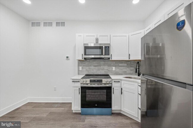 Photo - 5719 Cambridge St Unit 1