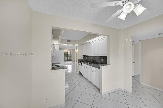 Photo - 1604 Abaco Dr Unit B3