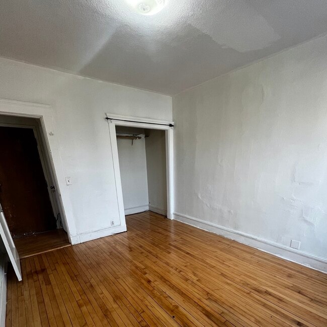 Photo - 366 Centre St Unit 5