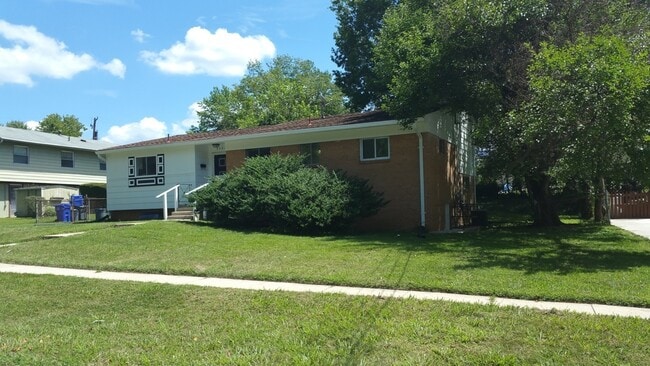 Photo - 4002 Blackpool Rd