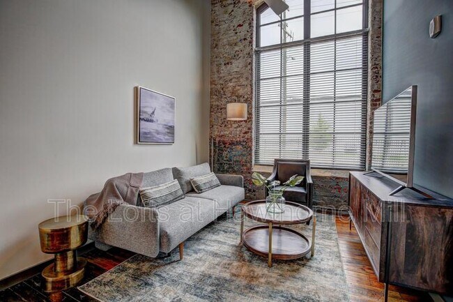 Photo - 1101 Hawthorne Ln Unidad Apt. 255