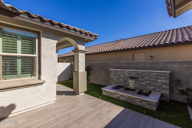 Photo - 15292 W Linden St