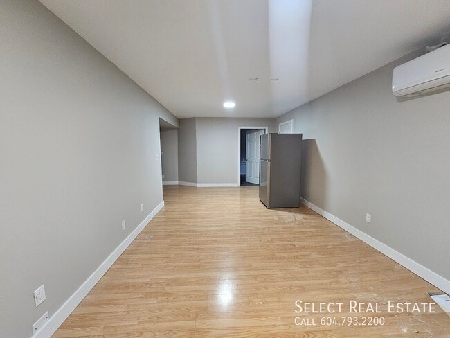 Photo - 5530-5530 Teskey Rd Unit B