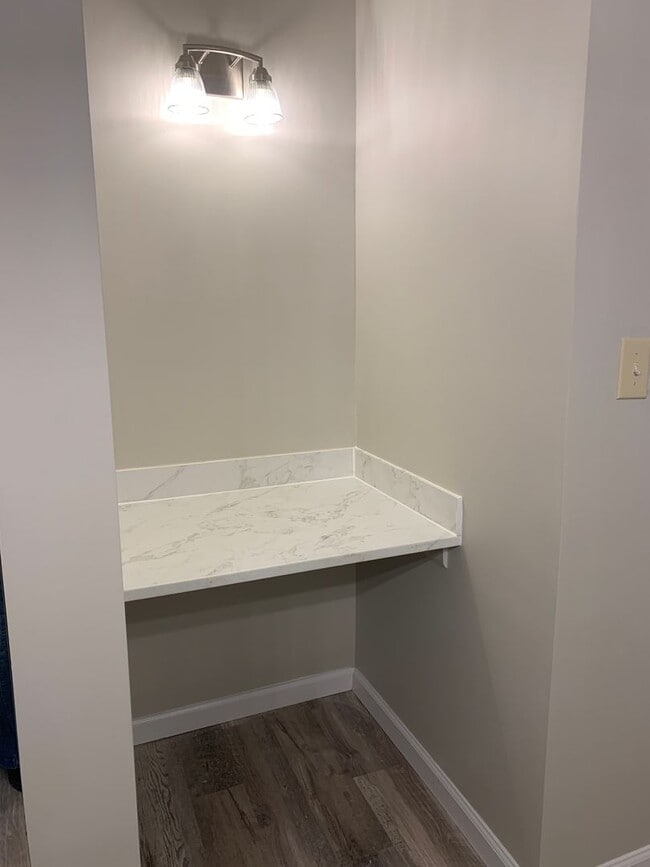 Photo - Cozy Living on a quiet cul de sac.