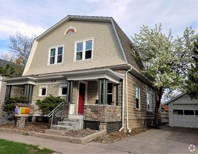 Building Photo - 207 E 22nd St Unit 4 Rental