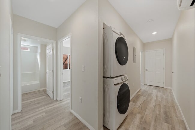 Photo - 328 W 51st St Unit 326 west 51st