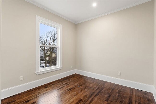Photo - 10 King St Condo Unit 3