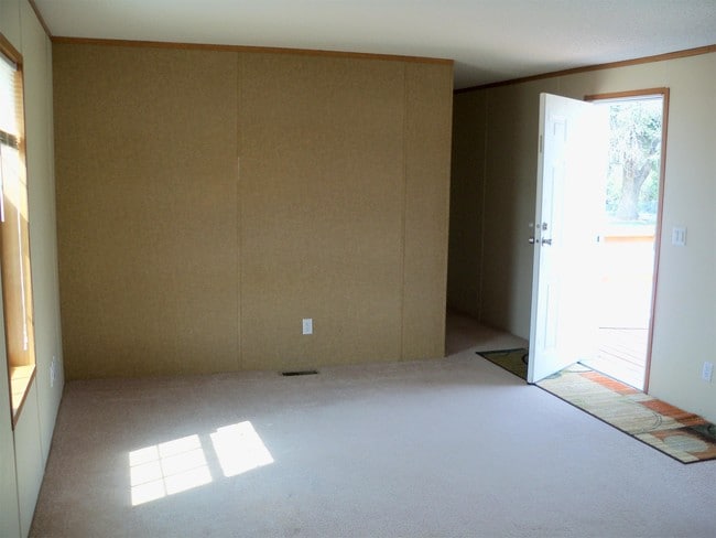 Photo - 2034 Hillner Ln