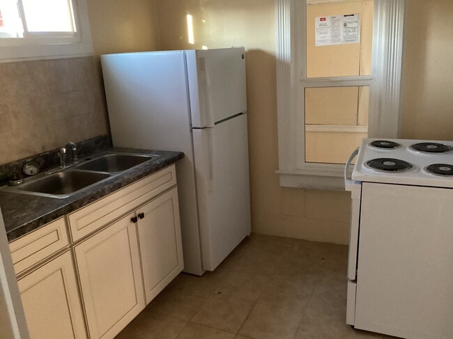 Photo - 436 2nd Ave E Unit A